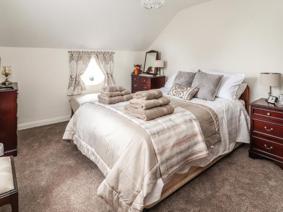 Springfield Cottage Wrexham Extérieur photo