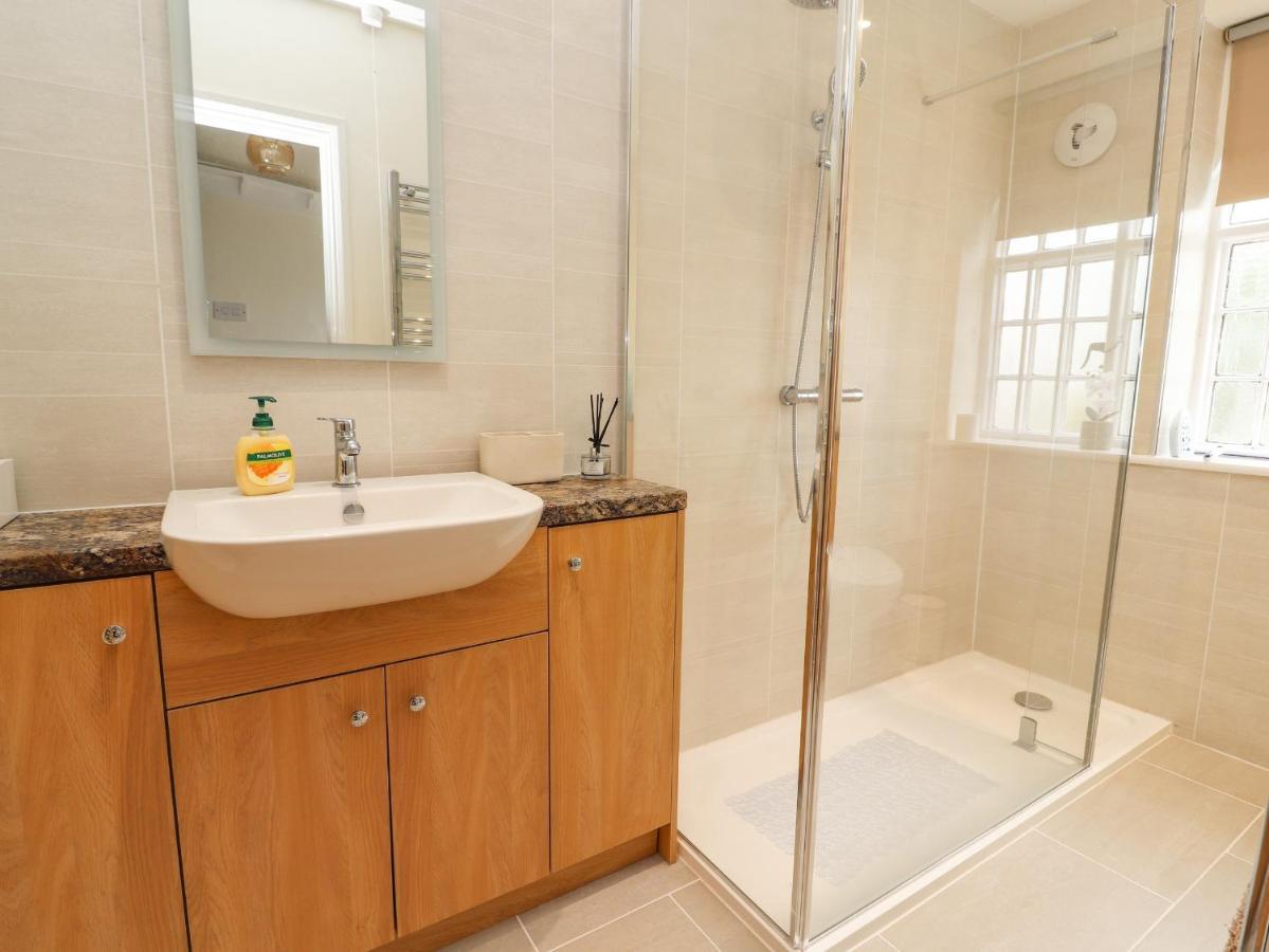 Springfield Cottage Wrexham Extérieur photo
