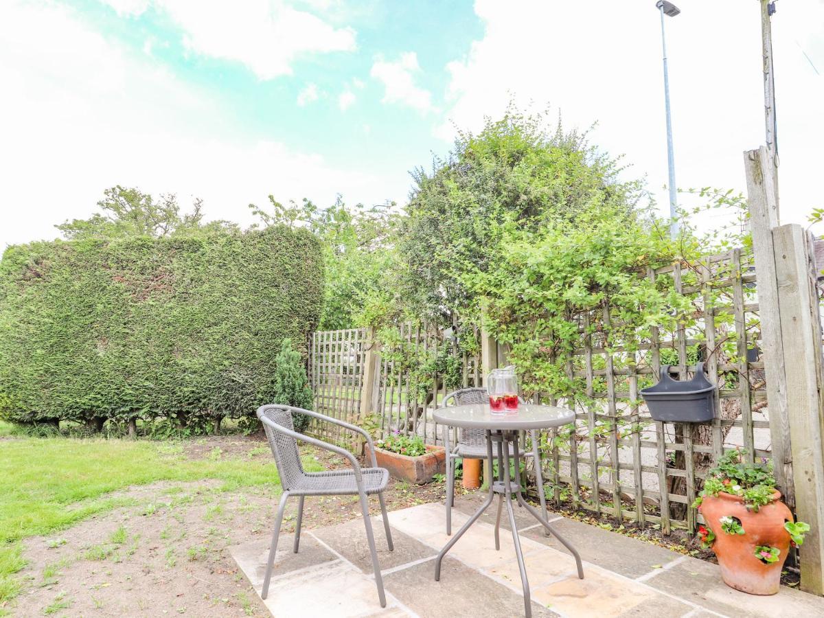 Springfield Cottage Wrexham Extérieur photo